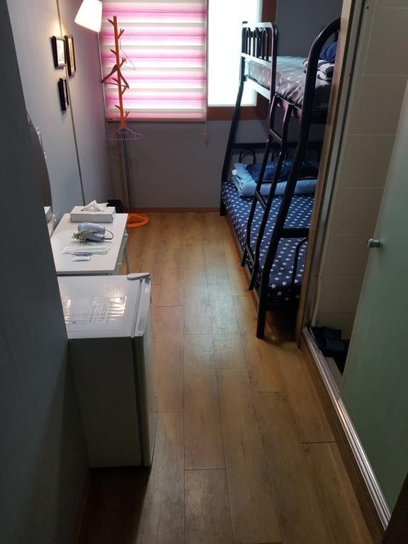 Feliz Guesthouse, Seoul Station מראה חיצוני תמונה